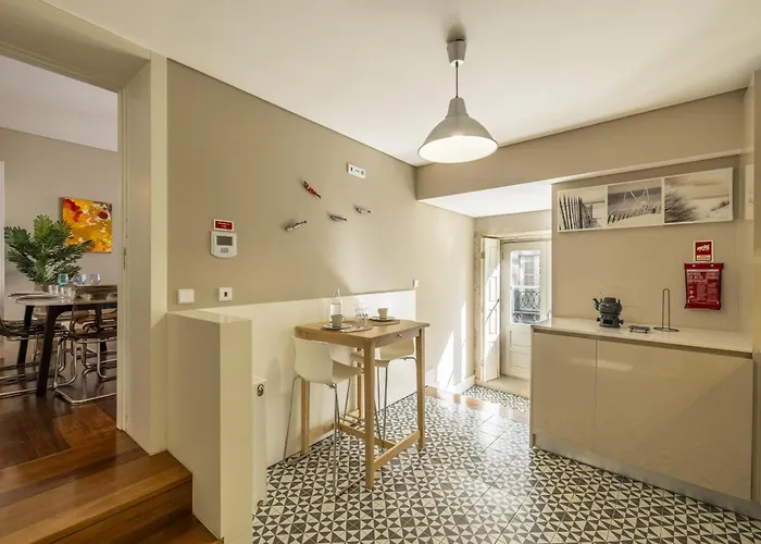 Lägenhet Cardosas Square Living Oporto