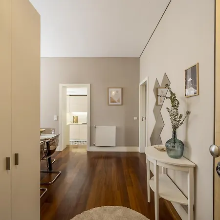 Cardosas Square Living