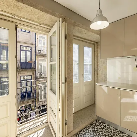 Cardosas Square Living