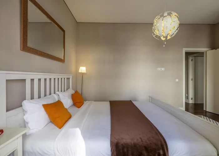 Cardosas Square Living *