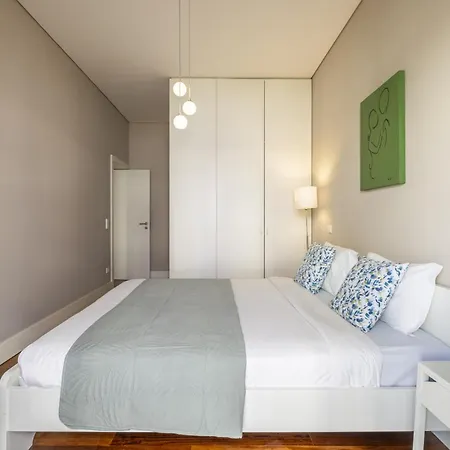 Cardosas Square Living