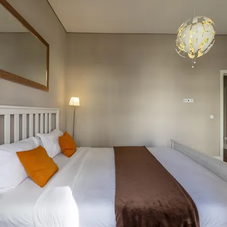 Cardosas Square Living *